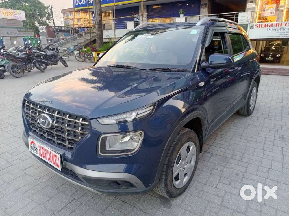 Hyundai Venue 1.2 S Plus, 2022, Petrol