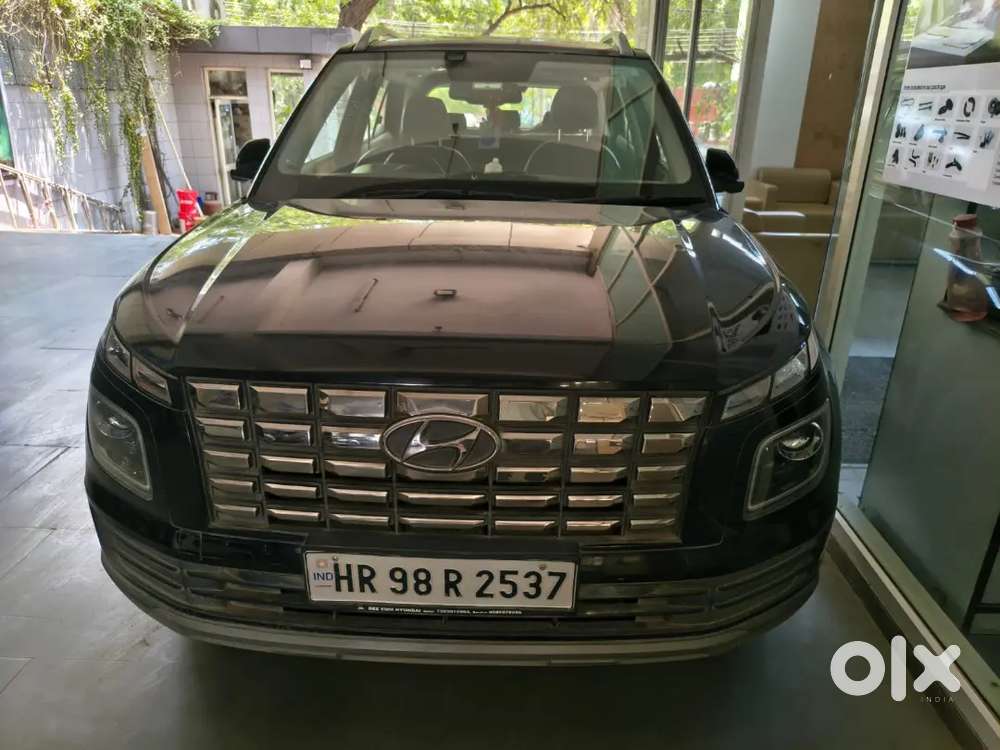 Hyundai Venue Sx Petrol Manual 1st Owner 2024