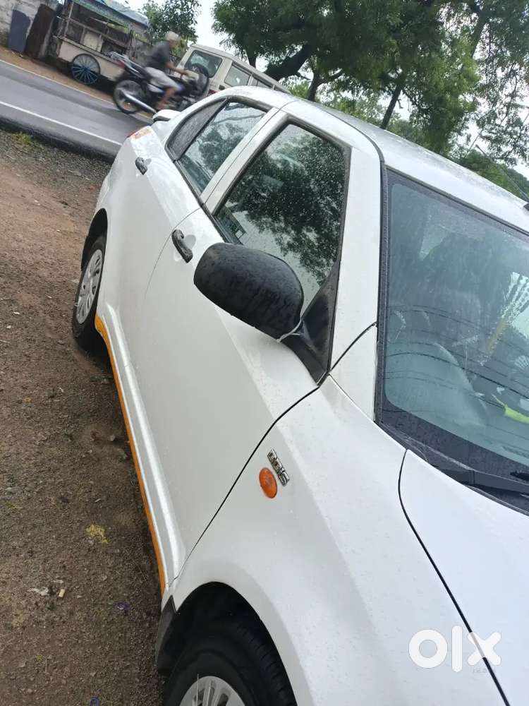 Maruti Suzuki Dzire 2016