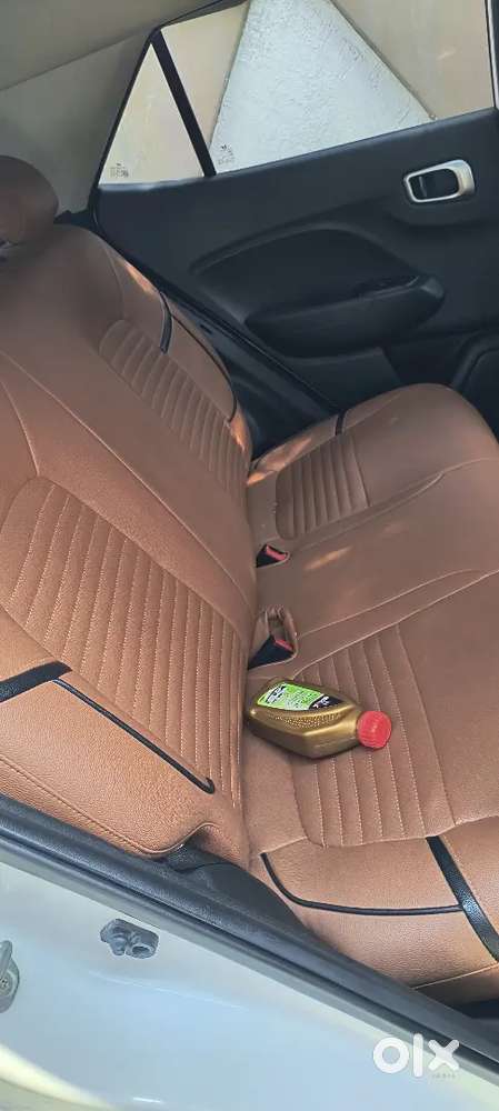 Hyundai Venue 2020 Petrol Well Maintained