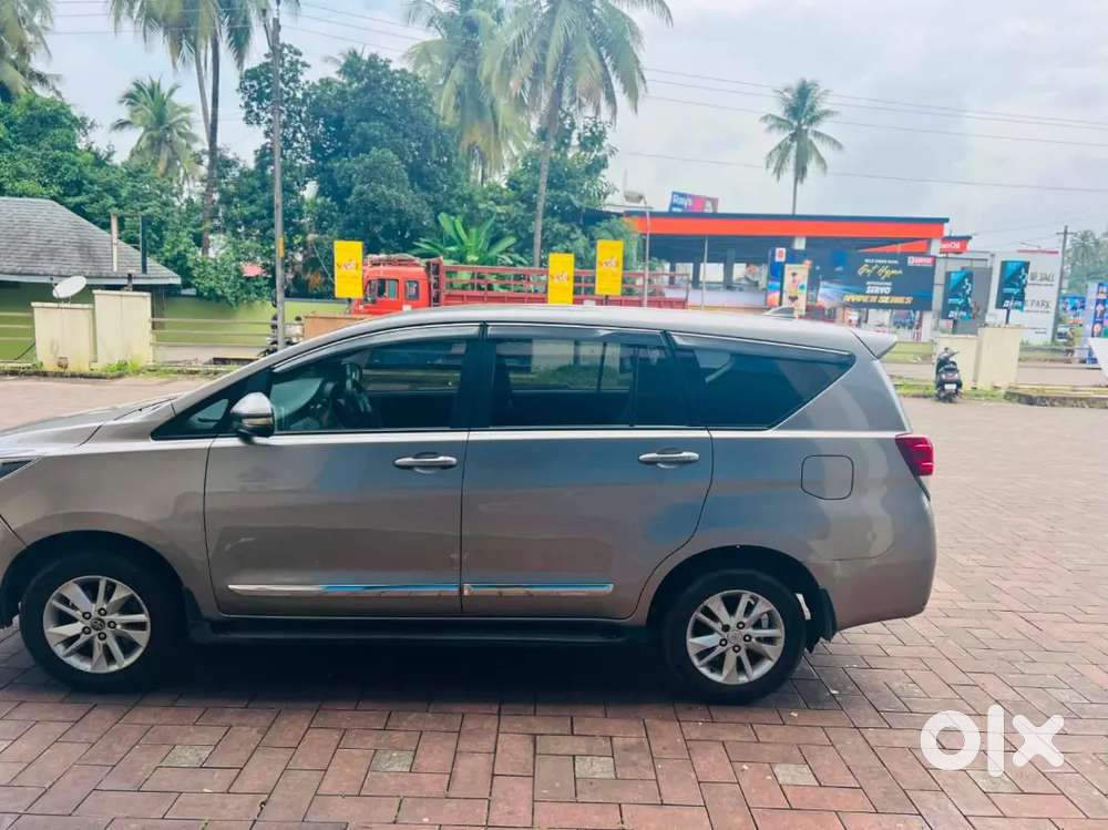 Toyota Innova Crysta 2016innova Crysta Gx Automatic 
2016/8
120000 Km