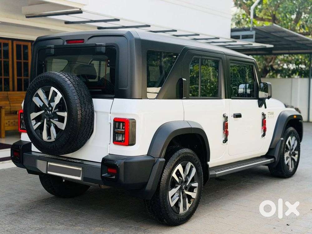 Mahindra Thar Roxx Ax7l Rwd At, 2026, Petrol