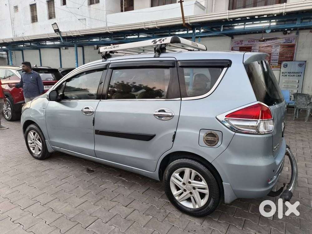 Maruti Suzuki Ertiga Vxi At Petrol, 2014, Petrol