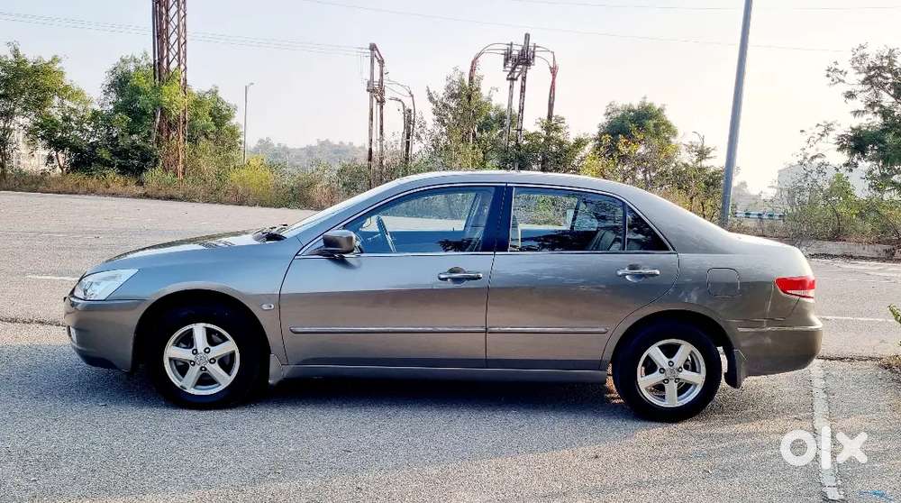 Honda Accord 2006 Petrol 63000 Km Driven, Brand New Apollo Front Tyres