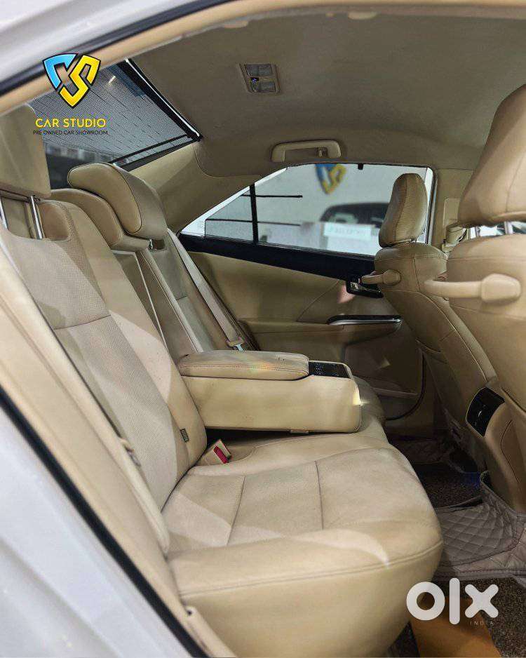 Toyota Camry Hybrid 2.5, 2015
