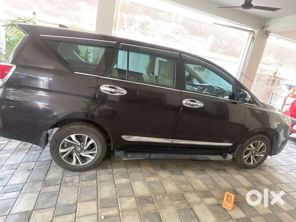 Toyota Innova Crysta 2.4 Gx Limited Edition At 7 Str, 2022, Diesel