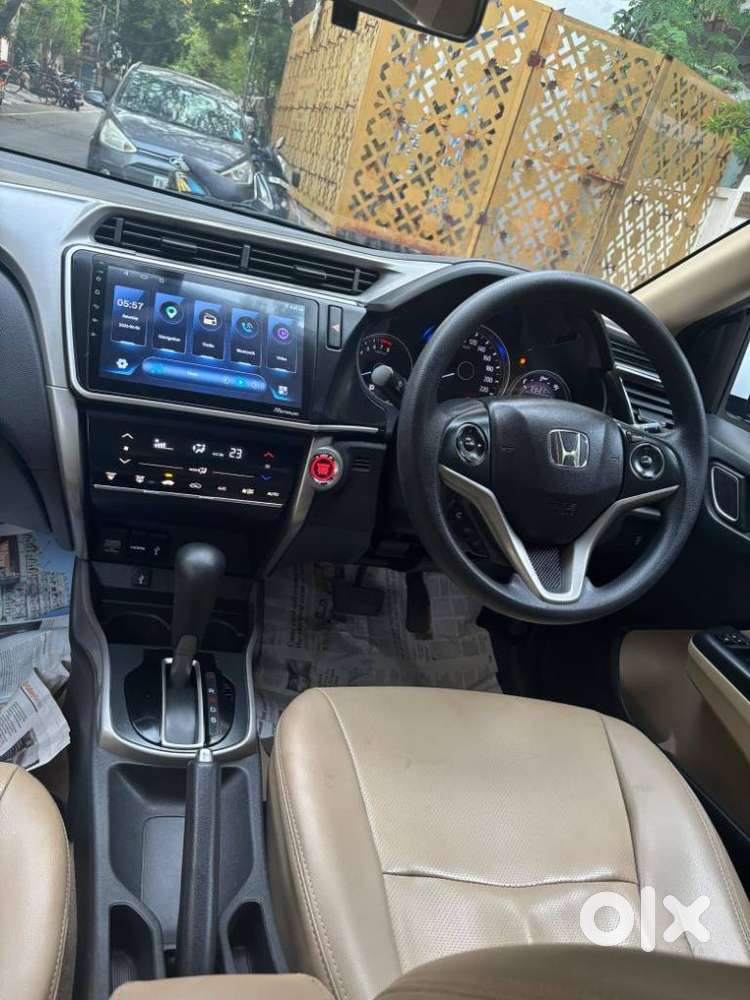 Honda City V Petrol Cvt, 2017