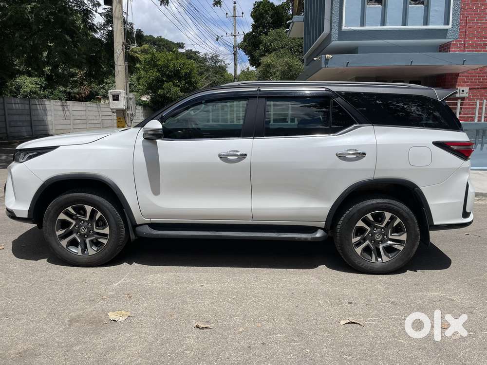 Toyota Fortuner Legender 4X2 AT 2.8, 2023, Diesel