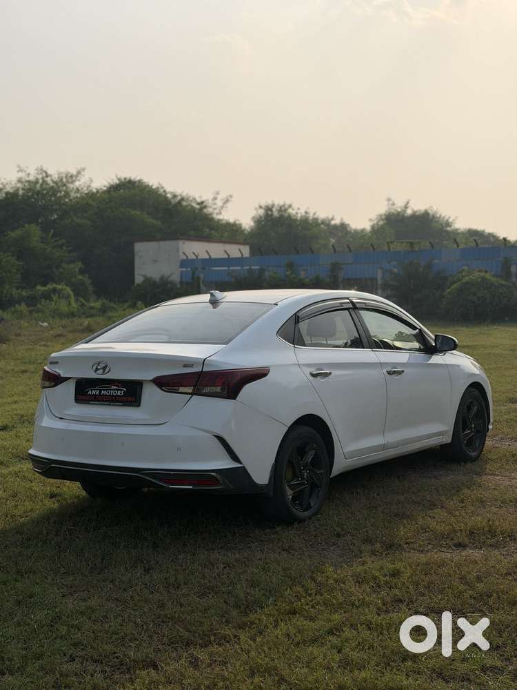 Hyundai Verna Sx 1.5 Petrol Ivt, 2023, Petrol