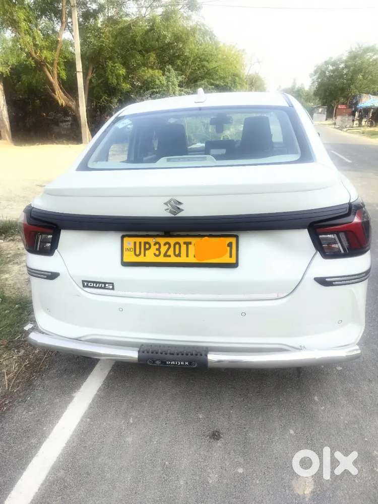 Koe Dikat Nhi Hai Car Me