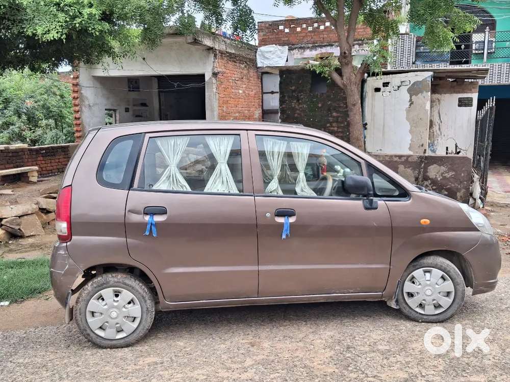 Maruti Suzuki Zen Estilo 2012