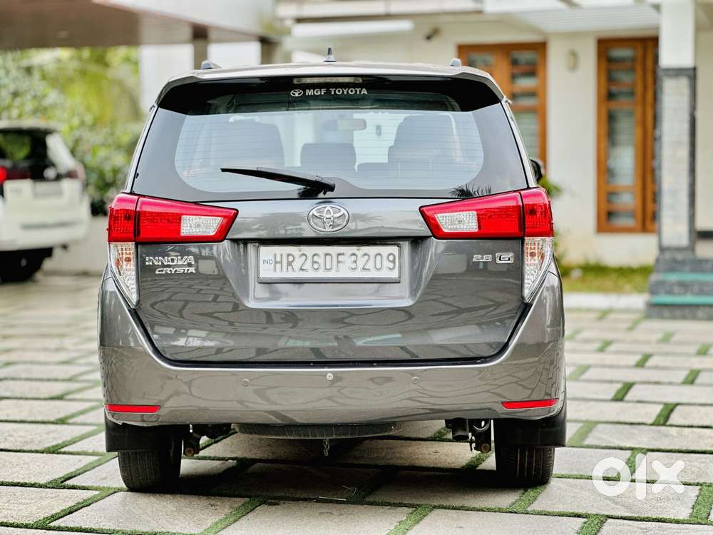 Toyota Innova Crysta 2.8 Gx At 8s, 2017, Diesel