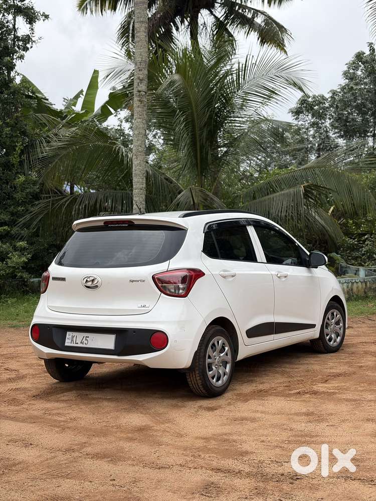 Hyundai I10 Sportz, 2019, Petrol