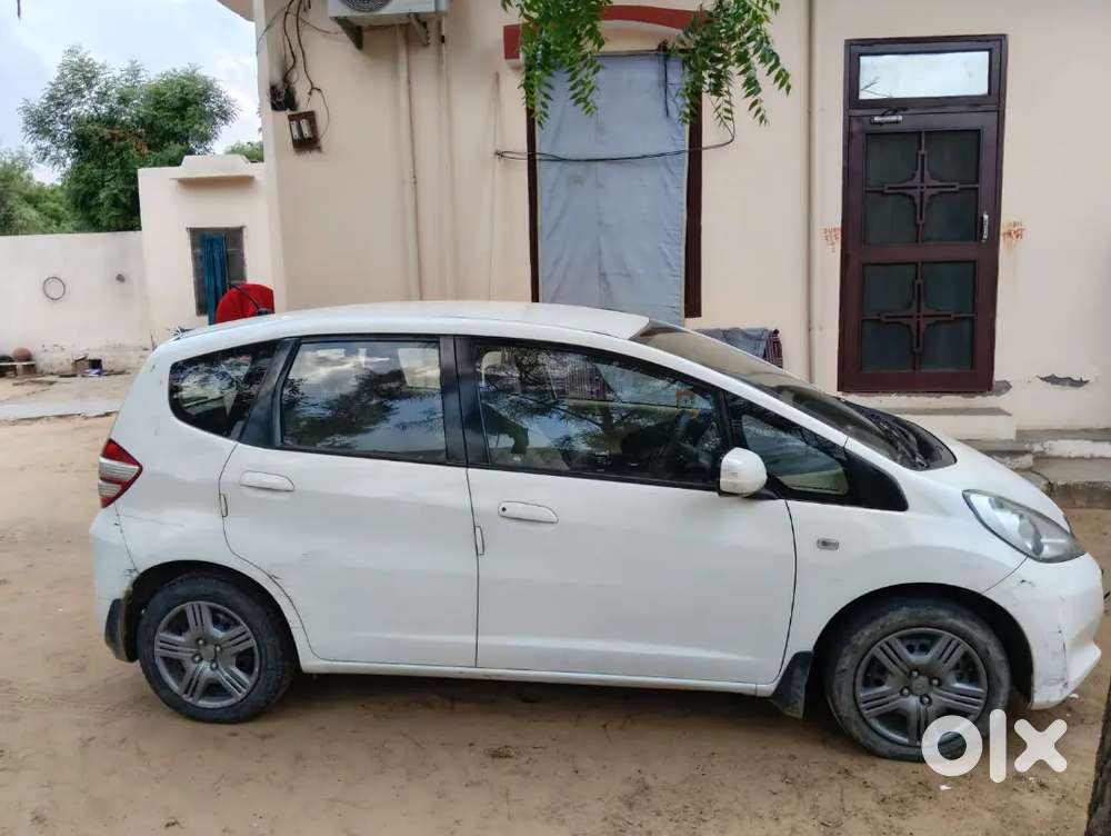 Honda Jazz I-vtec 2012 Km Driven