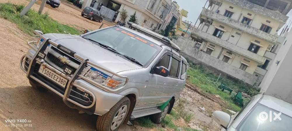 Chevrolet Tavera Ls 10-seater 2015