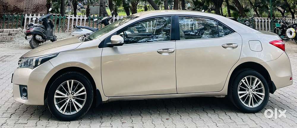 Toyota Corolla Altis 2013-2017 Vl At, 2016, Petrol