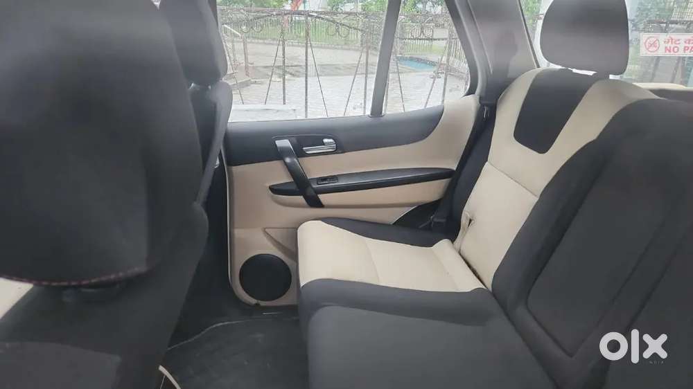 Tata Safari Storme Lx 2015