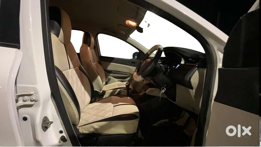 Renault Triber Rxt, 2022, Petrol