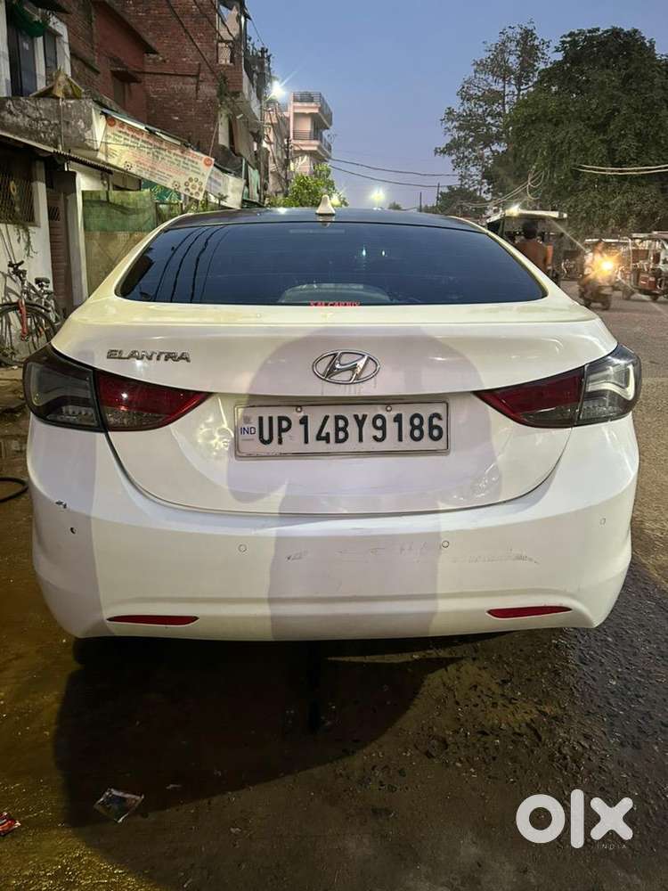 Hyundai Elantra 2013 Diesel 96000 Km Driven