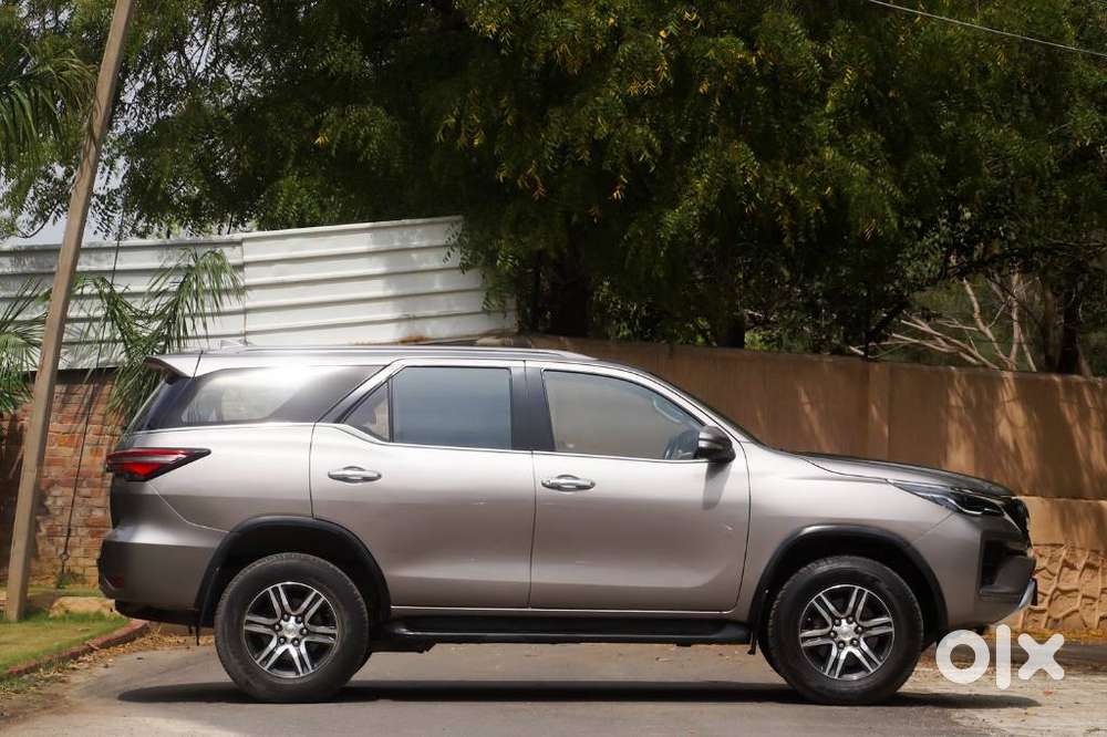 Toyota Fortuner 2.7 2wd At, 2017, Petrol