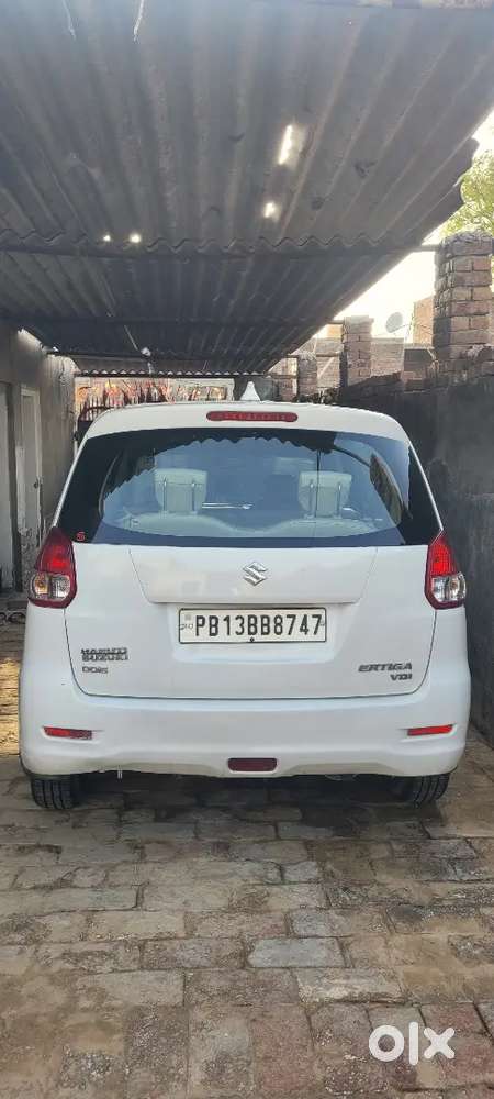 Maruti Suzuki Ertiga 2012