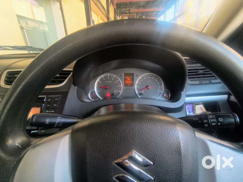 Maruti Suzuki Swift Petrol Manual 2015 Second Owner