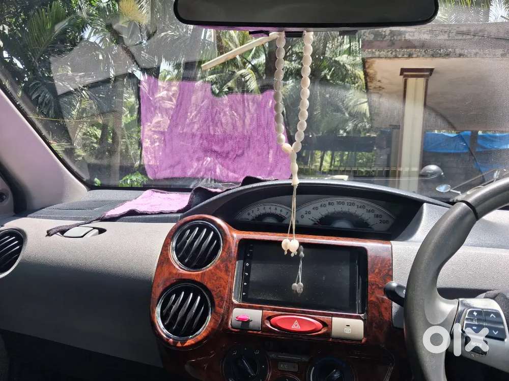 Toyota Etios Liva 2011