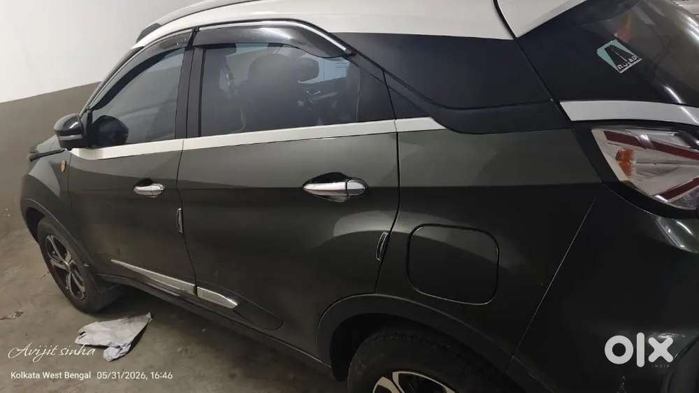 Tata Nexon Xz+ S Top Notch