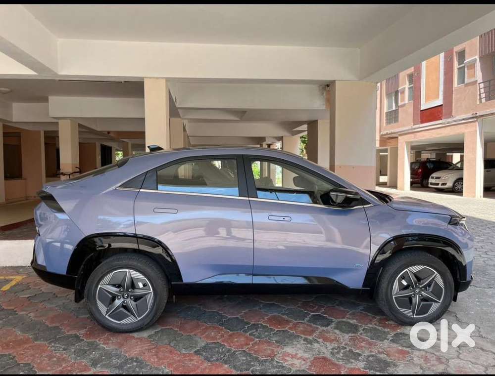 Tata Curvv Ev 2025 Electric Well Maintained