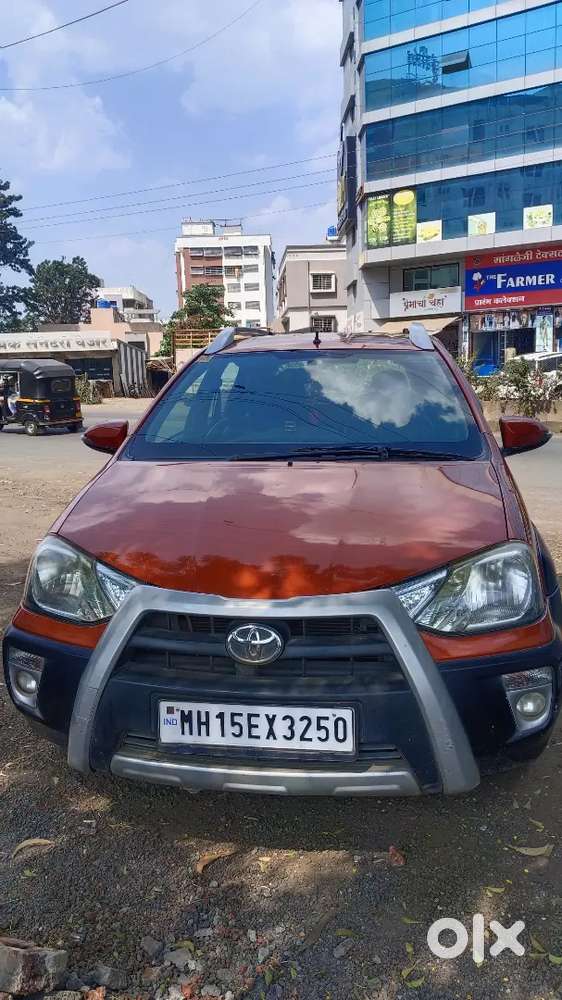 Toyota Etios Cross Petrol 2015
