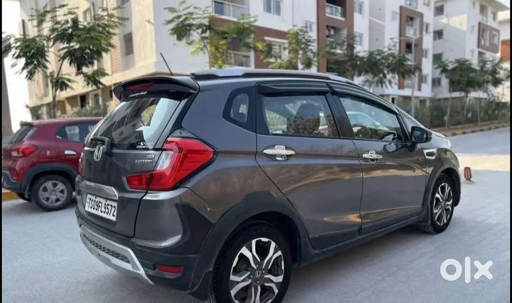 Honda Wrv Vx Top End Diesel With Sunroof 2017 Model