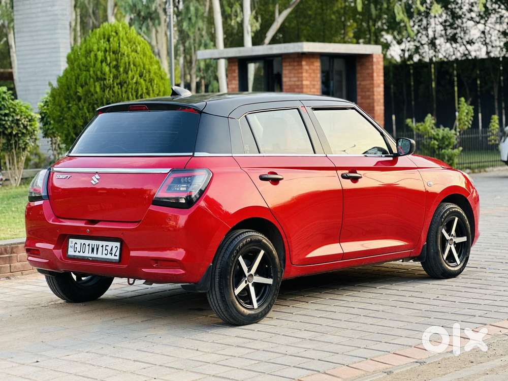 Maruti Suzuki Swift 1.2 Lxi (o), 2025, Petrol