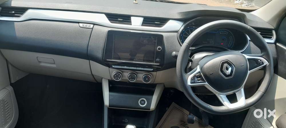 Renault Triber Rxz, 2021, Petrol