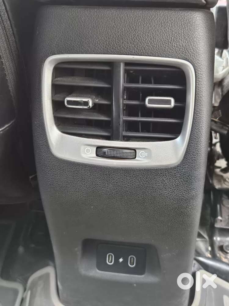 Hyundai Venue 1.2 S (o), 2023, Petrol