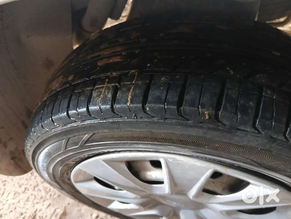 Company Fiting Cng Tayar Insurance Batary New Condition Ok 30 Plus Avr
