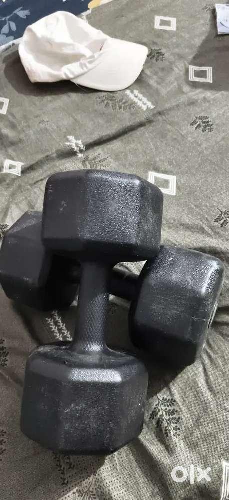 Dumble 5kg each both 10kgs pvc black colour