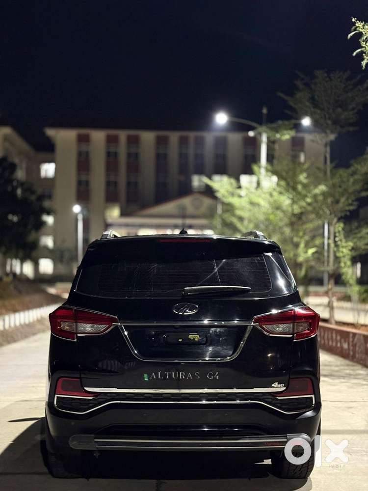 Mahindra Alturas G4