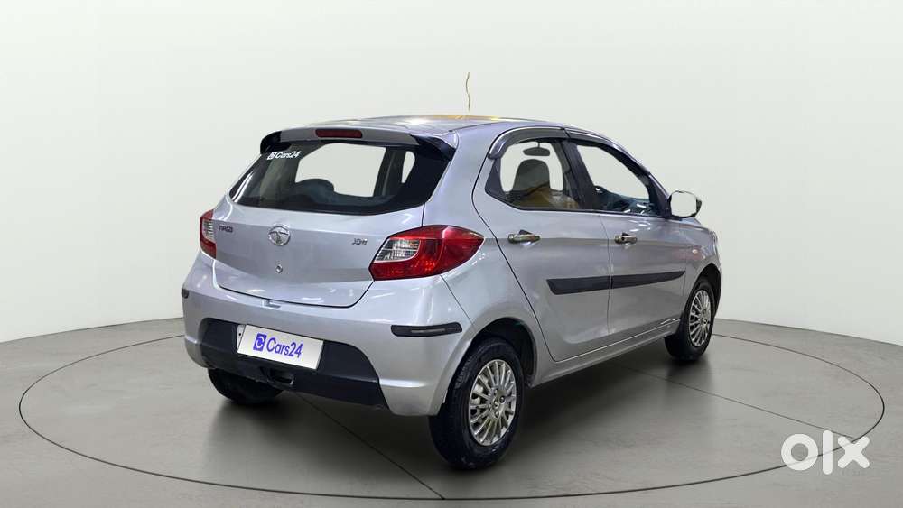 Tata Tiago 1.2 Revotron Xm, 2016, Petrol