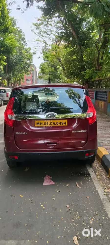 Mahindra Marazzo M8 2018