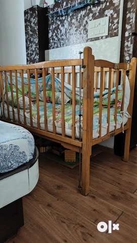 Crib Buy Sell Used Kids Furniture in Colaba OLX