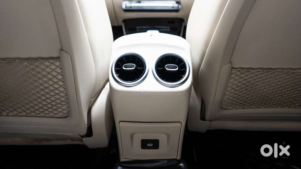 Mercedes-benz A-class Limousine 200, 2023, Petrol