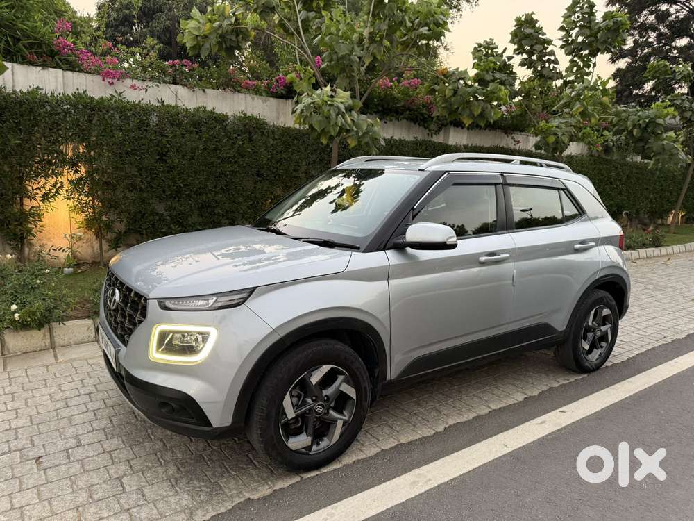 Hyundai Venue Sx (o) Mt 1.5 Diesel, 2020, Diesel