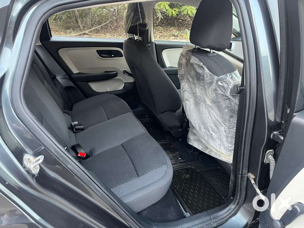 Tata Altroz 1.2 Xe, 2021, Petrol