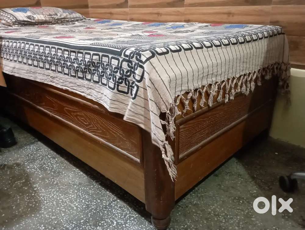 6x3 Deewan Single Wooden Bed