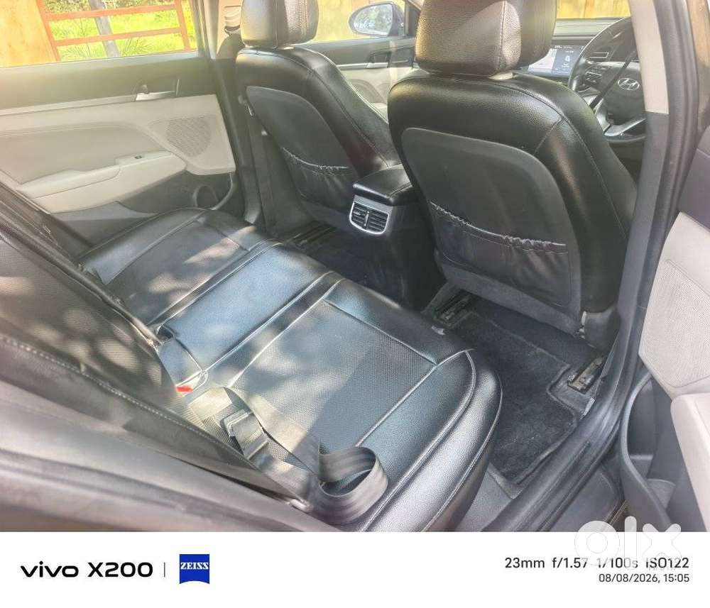 Hyundai Elantra Facelift, 2019, Petrol