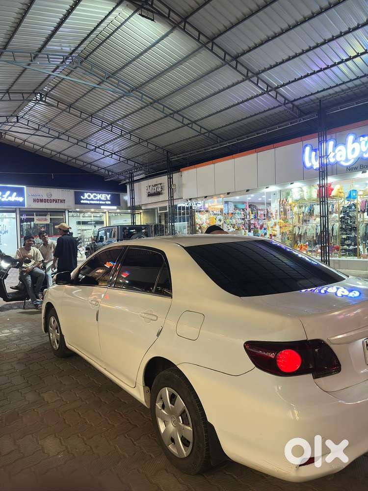 Toyota Corolla Altis 2011