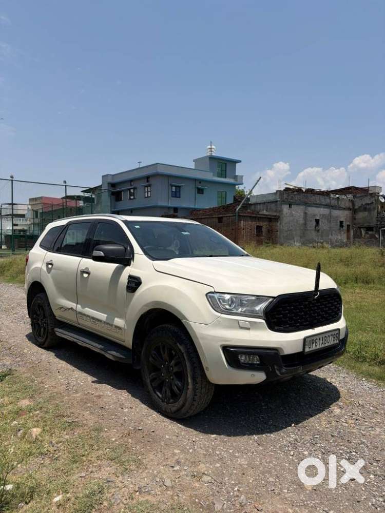 Ford Endeavour 3.2 Titanium At 4x4, 2016, Diesel