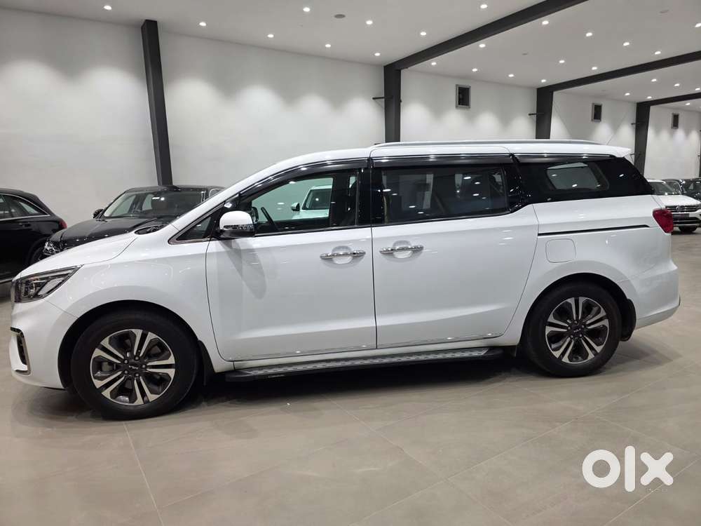 Kia Carnival Limousine Plus 7 Str, 2023, Diesel