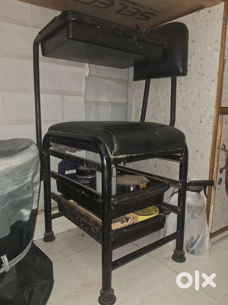 Mani_pedi chair