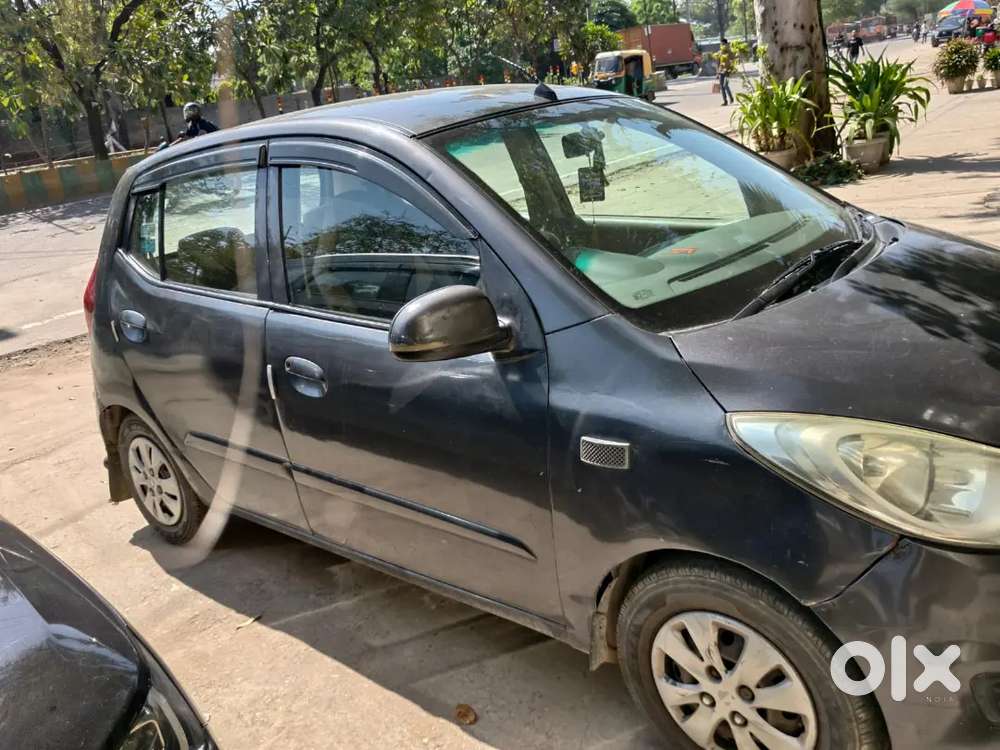 Hyundai I10 Sportz 2012 Automatic Year